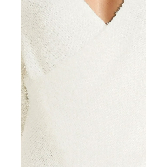 INNER CIRCLE NWOT Crossfront Wrap Fuzzy Sweater - Picture 4 of 9